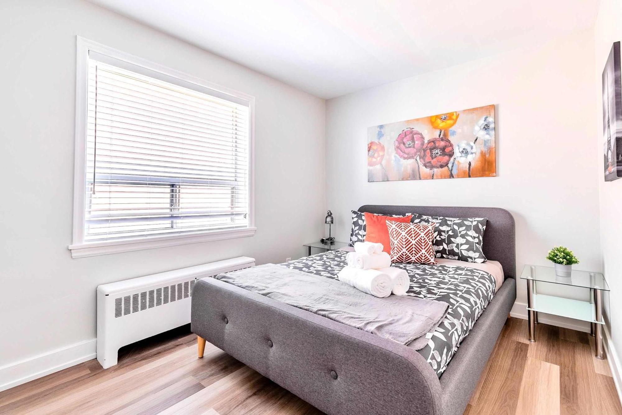Modern Apartment In Corktown Hamilton Sleeps 4 Eksteriør bilde