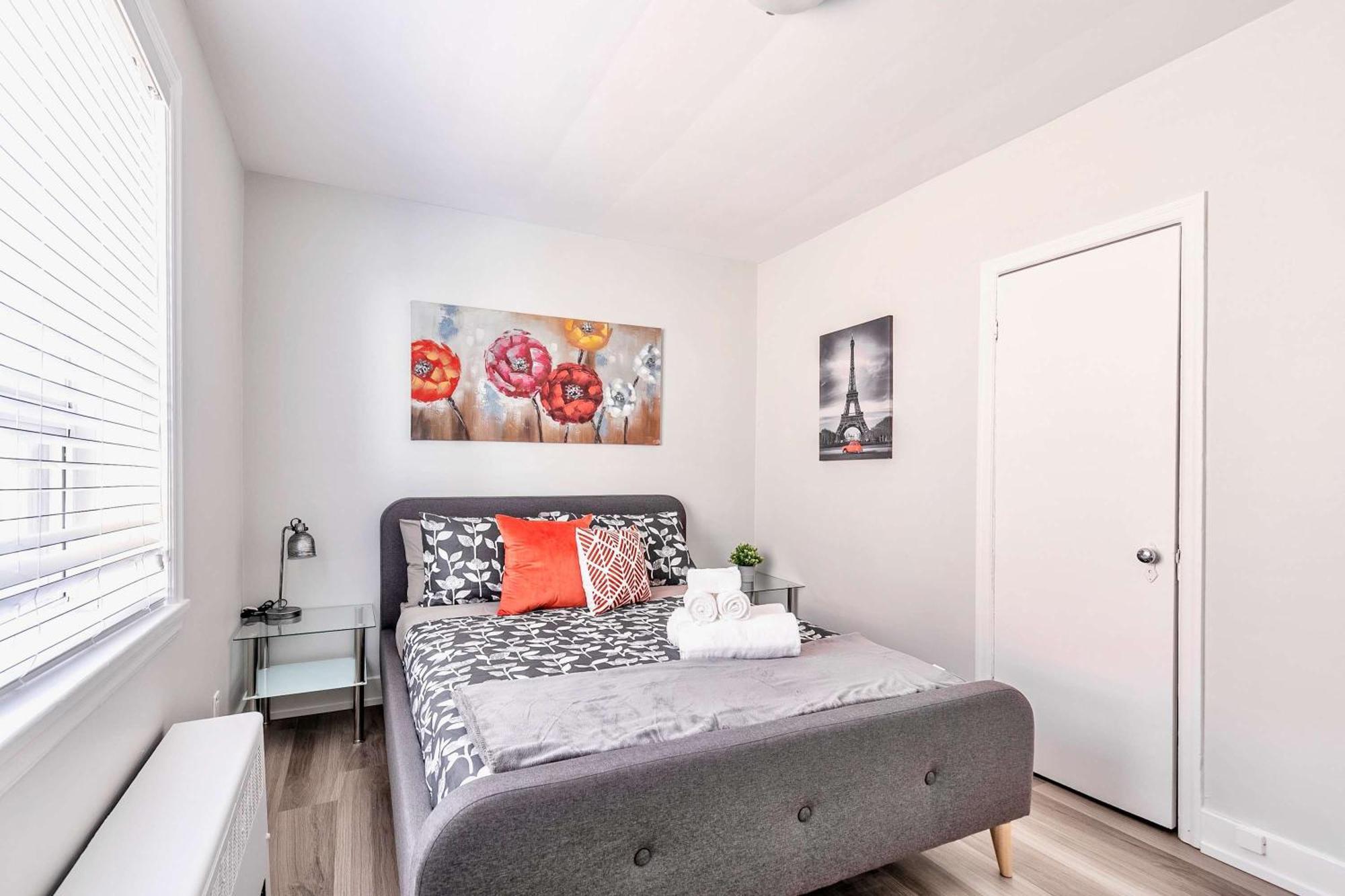 Modern Apartment In Corktown Hamilton Sleeps 4 Eksteriør bilde